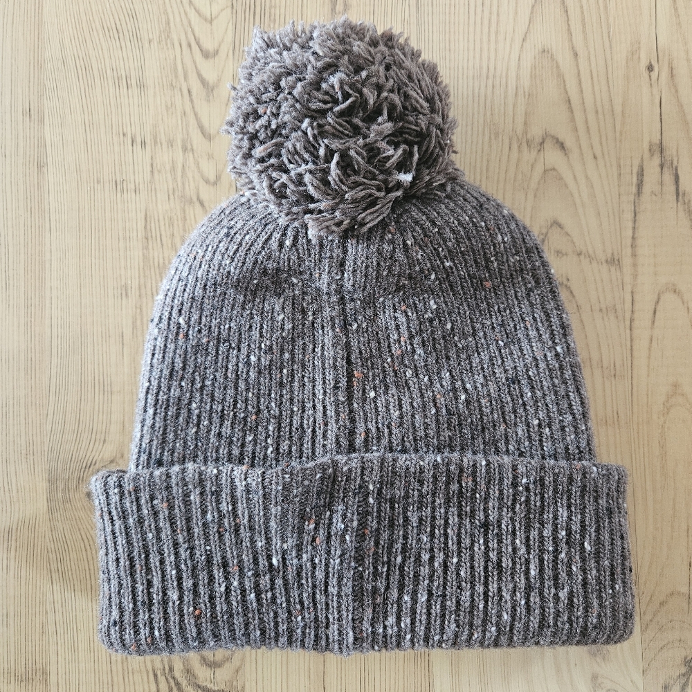 Duluth Women's Rib Knit Pom Beanie - Picture 3 of 7